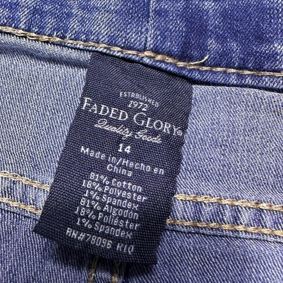 Faded Glory Women’s Medium Wash Elastic Waist Skinny Jeans Size 14 - Picture 3 of 8